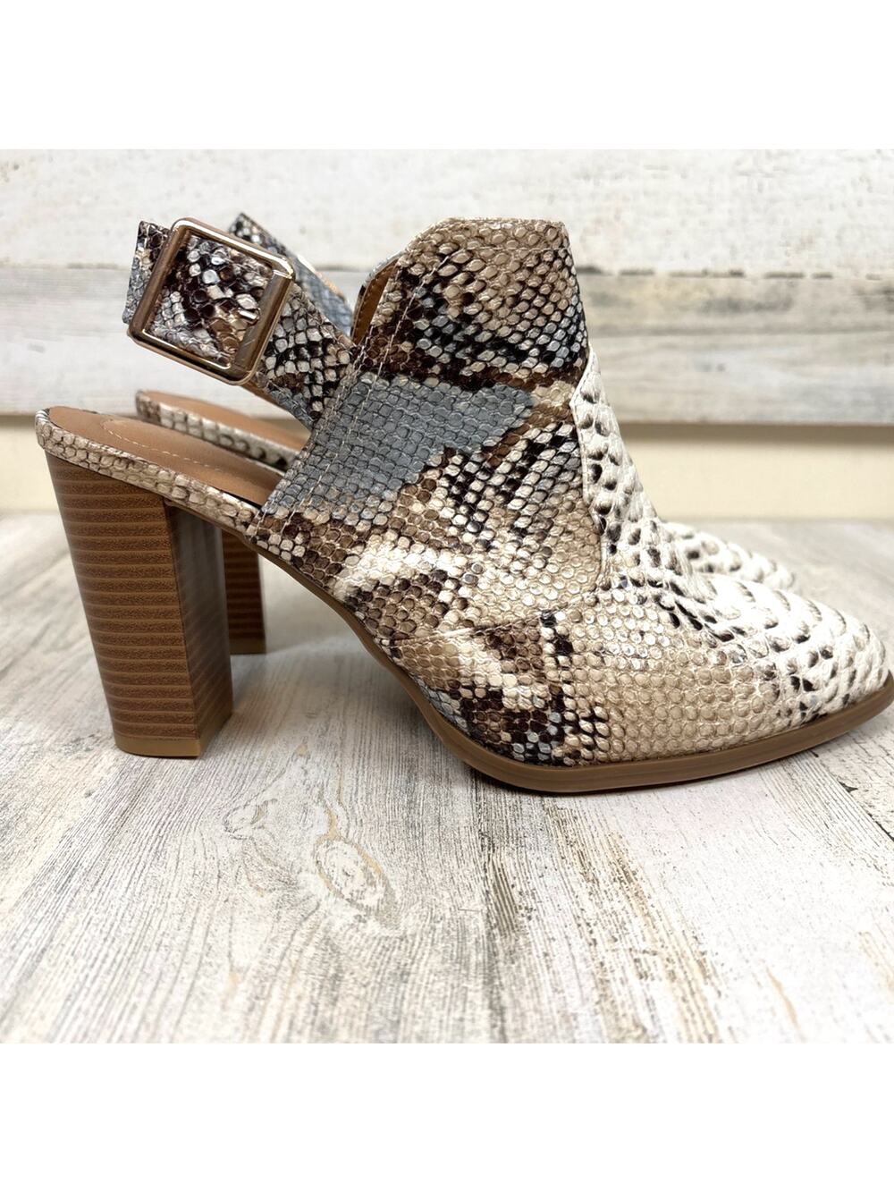 Cato 11 Tan White Snakeskin Slingback Heels Chic Career Style NEW